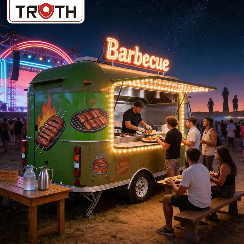 Food Trucks para churrasco com equipamentos de cozinha completos